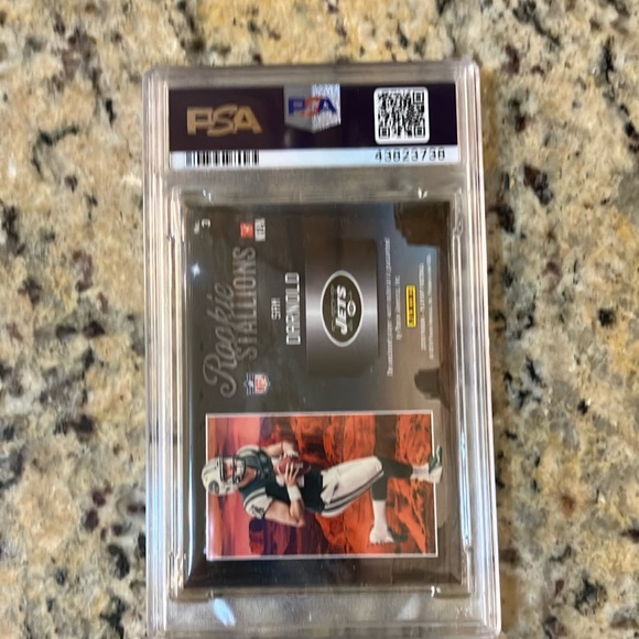 2018 Panini Playoff Sam Darnold Rookie Stallions Patch #3 PSA 9 - Picture 3 of 3